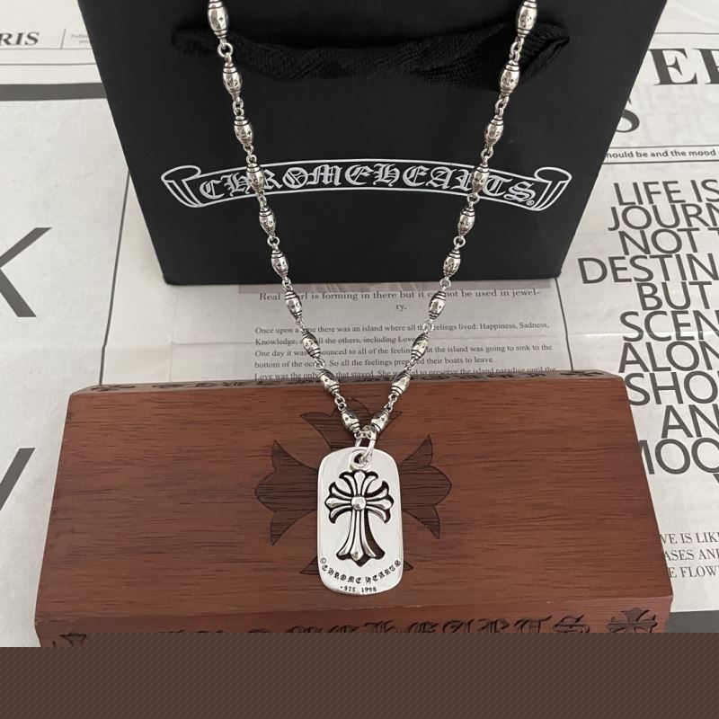 Ch**me He**ts necklaces